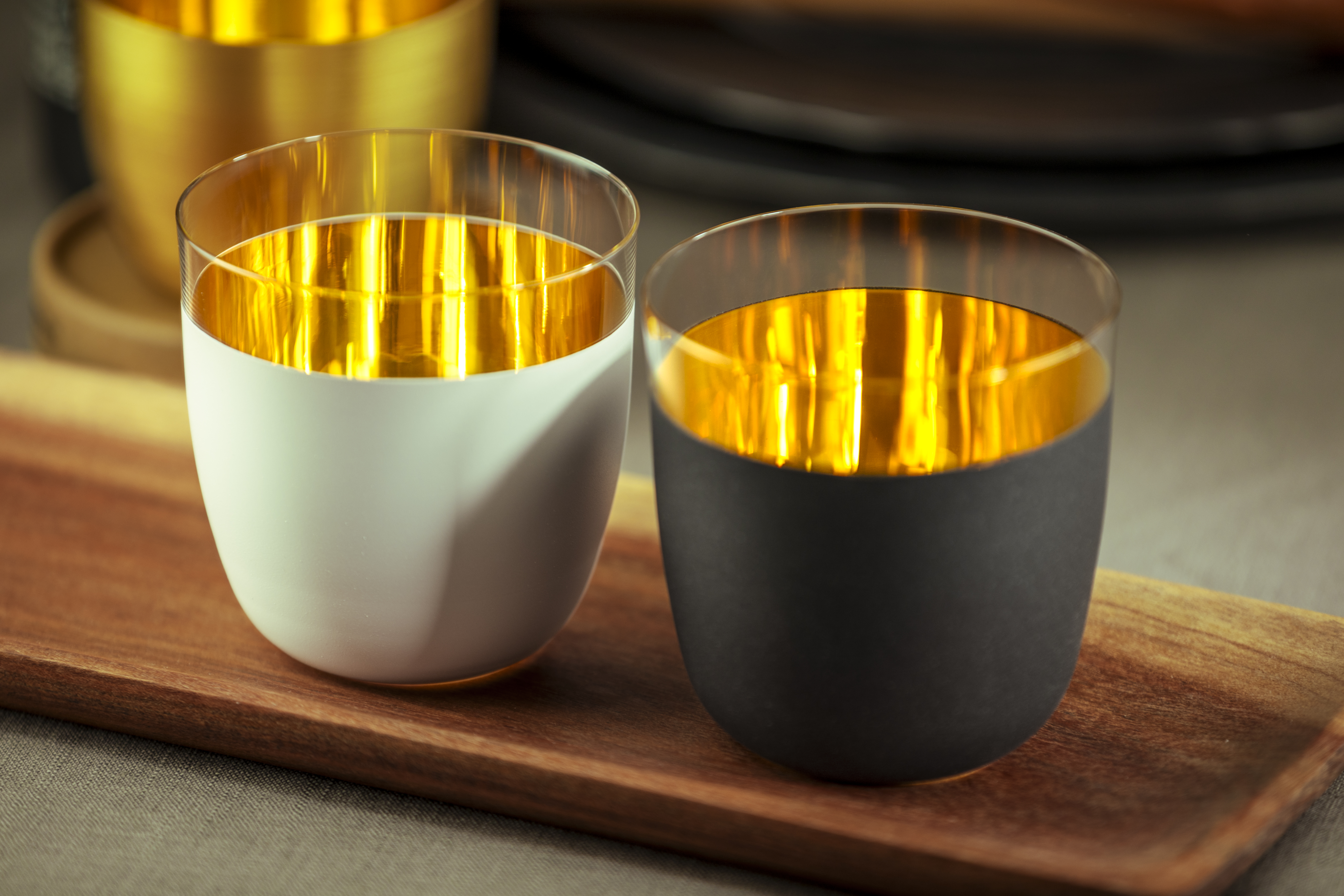 Set of 2 tumblers black/gold COSMO