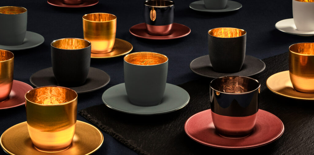 Verschiedene Kaffeegläser mit Gold, Platin, Holzoptik, Steinhaptik in unterschiedlichen Ausführungen zum frei Zusammenstellen